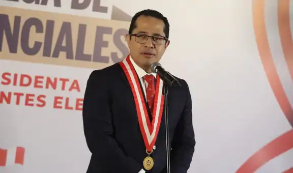 Roberto Burneo responsabiliza al Congreso por reelección encubierta de alcaldes