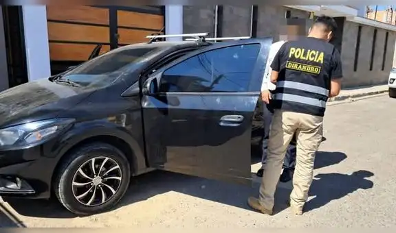 Sospechan que un oficial y dos subalternos PNP cambiaron 40 paquetes de cocaína por yeso