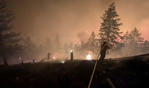 Canadá declara el estado de emergencia por un incendio forestal que obliga a evacuar a más de 20.000 personas