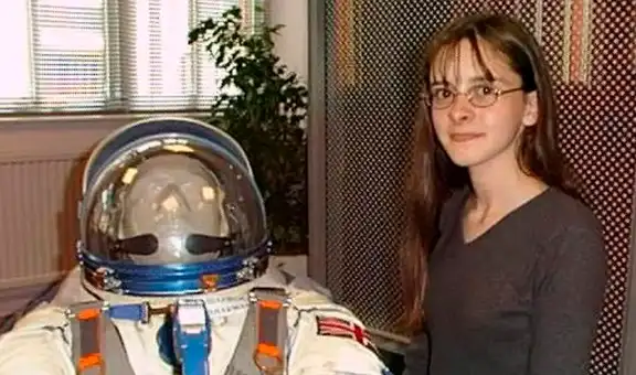 Una joven de 14 años solicitó un puesto en la NASA y fue rechazada: hizo sus prácticas limpiando un inodoro espacial y ahora lidera la exploración a Marte en la ESA