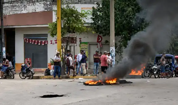 Transportistas dan plazo al Gobierno por alza de combustibles y advierten protestas en 8 regiones