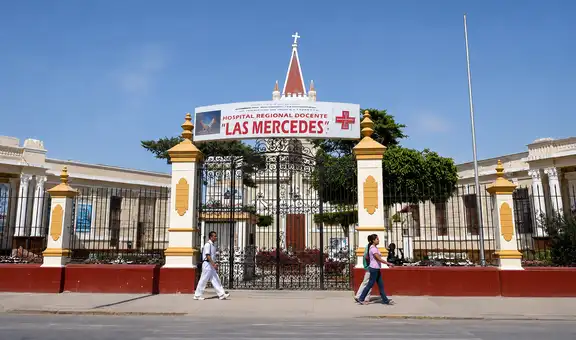 Padre e hijo luchan por su vida en un hospital de Chiclayo tras explosión e incendio en su vivienda