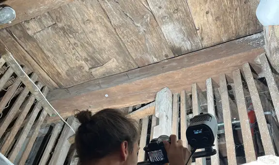 Arqueólogos investigaban una antigua bodega alemana y encontraron un barco medieval en el techo