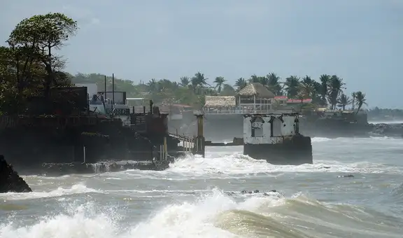 Panamá y El Salvador se declaran en emergencia para enfrentar lluvias y sequías causadas por el fenómeno de El Niño