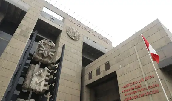 Fiscalía anticorrupción inicia diligencias en el Mincul por contrataciones de madre e hija, exmilitantes del PPC