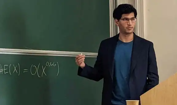 Un matemático llevaba 7 años intentando resolver este enigma y un joven sin título universitario lo consiguió con ayuda de la IA