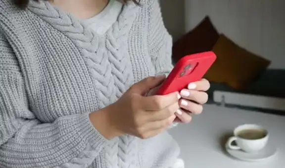 Casi la mitad de llamadas a Línea 100 fue abandonada antes de ser atendida: especialistas piden seguimiento