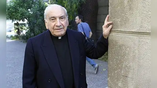 Sacerdote jesuita abusó de 22 mujeres durante 48 años y obligó a abortar a otras tres