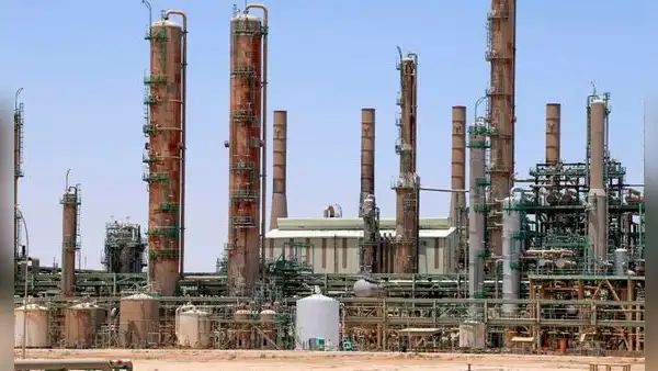 Petróleo en alza por anuncio de posible vacuna contra la COVID-19 