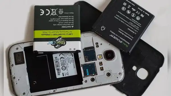 ¿Por qué los nuevos celulares ya no tienen batería extraíble?