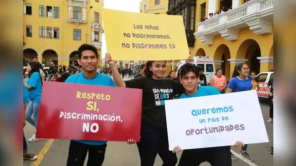 Adolescentes del Bicentenario