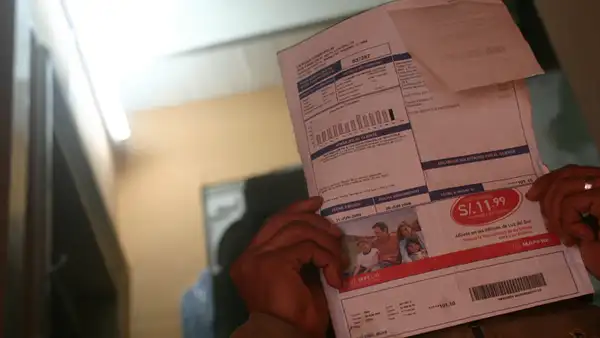 Tarifas eléctricas para hogares subirían 2,7% desde hoy 