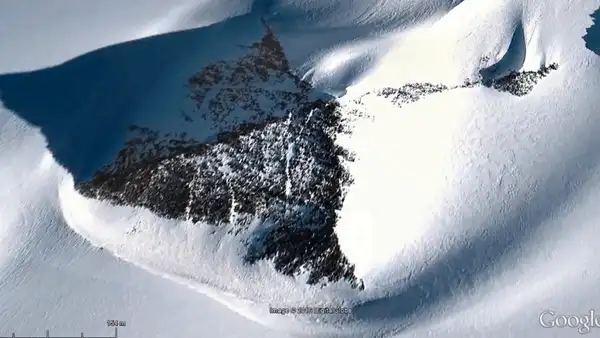 Vía Google Maps: Revelan el 'secreto' de la pirámide helada de la Antártida [VIDEO]