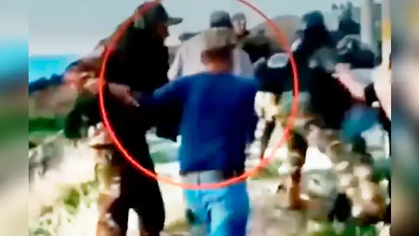 Ayacucho: policía y manifestante caen a barranco tras enfrentamiento en peaje de Socos