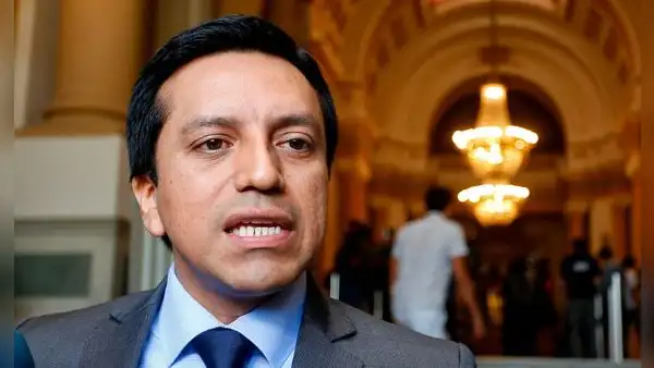 Elecciones 2021: Gilbert Violeta es precandidato presidencial por Contigo