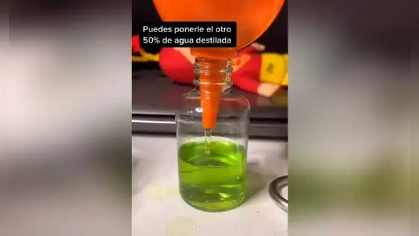 Peruano enseña a preparar perfume con hierba luisa y su receta se viraliza