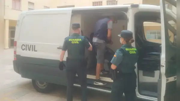 Una madre ayuda a desarticular red criminal que captaba a niñas para abusar de ellas