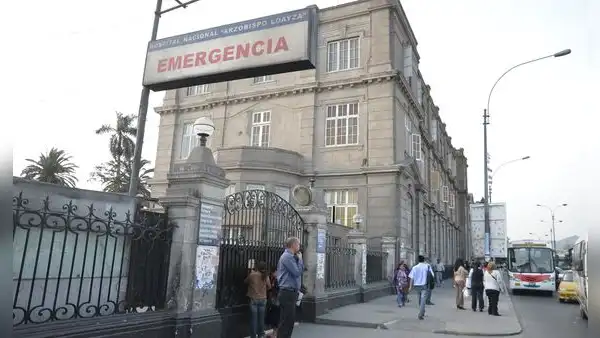 Paciente con VIH denuncia que fue por una cesárea al hospital y le pidieron un litro de lejía