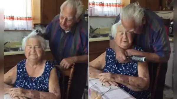 Anciano intenta peinar a su esposa y le da tierno beso al ver cómo quedó
