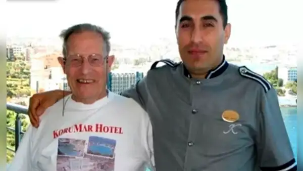 Hombre hereda más de 250.000 dólares a botones de hotel
