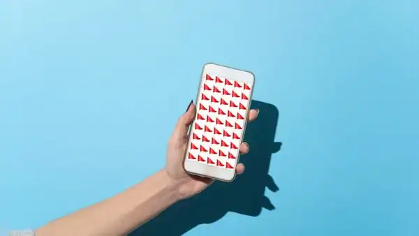 Redes sociales abarrotadas de las red flags: ¿en qué consisten y cómo funcionan?