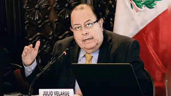 Julio Velarde: Permitir un séptimo retiro de los fondos de las AFP sería "una locura"
