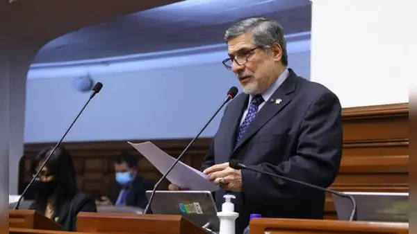 Ernesto Bustamante de Fuerza Popular sufrió un accidente en Mexico, informó Alejandro Soto
