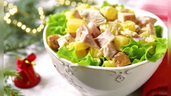 Las mejores ensaladas navideñas para deleitar a tu familia en Nochebuena