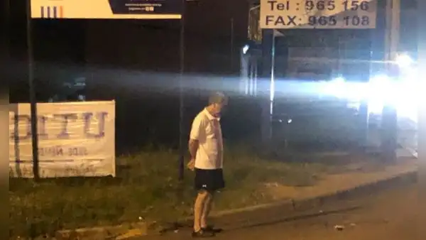 Twitter viral: padre espera todas las noches a su hija en el paradero para acompañarla a casa