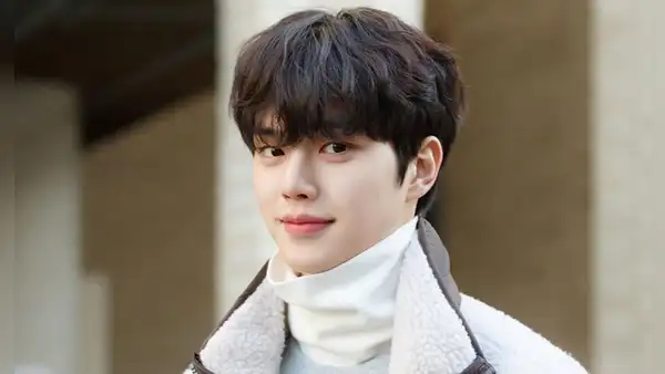 Song Kang: ¿cuál es la verdadera personalidad del actor, según sus compañeros de elenco?