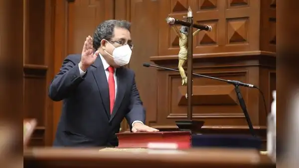 Luis Picón solicitó unirse a bancada de Podemos Perú