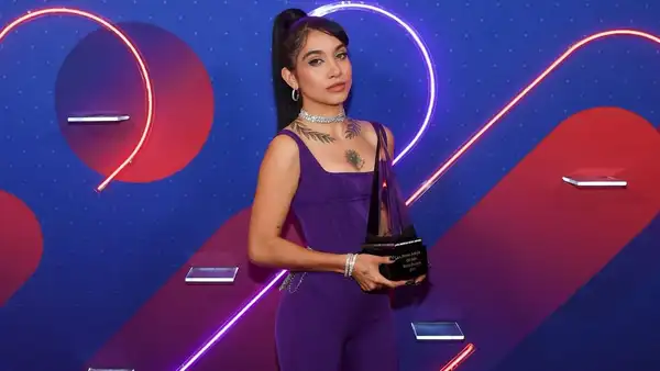 María Becerra gana premio como nueva artista del año en los Latin AMA’s 2022