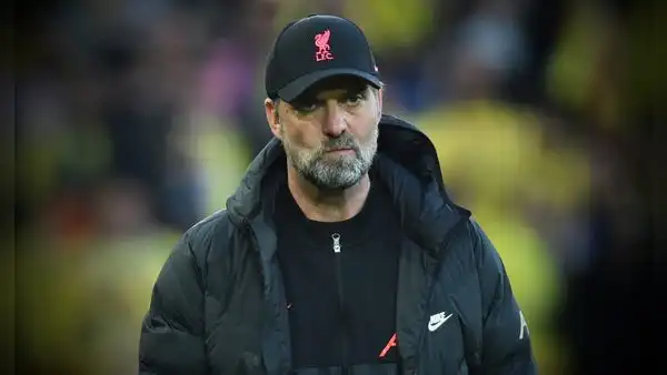 Klopp volvió a perder con el Liverpool y tuvo un tenso cruce con un periodista