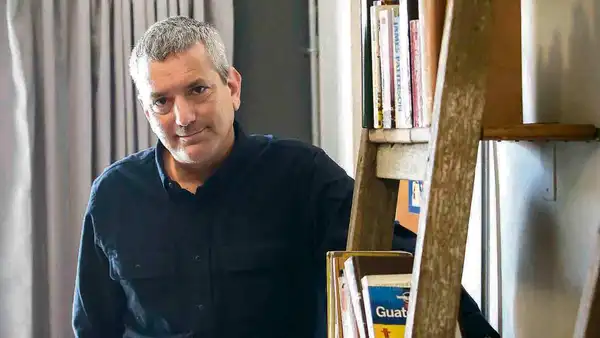 Santiago Roncagliolo: Cambiamos cinco presidentes en cinco años y no mejora la cuestión