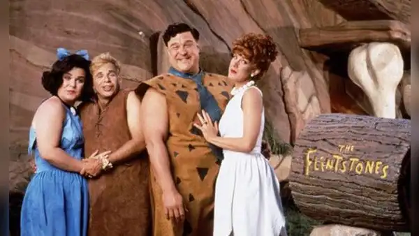 “Los Picapiedra” de 1994: ¿qué pasó con sus actores y cómo lucen a 28 años del estreno?