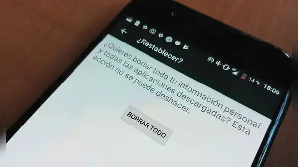 ¿Es recomendable formatear un celular al modo fábrica demasiado seguido?