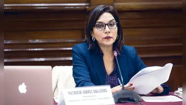 Congreso: fujimorismo presenta PL para que bancadas sean integradas por 10 miembros y no 5