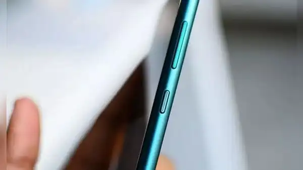 ¿Qué ocurre si presionas los botones de apagado y volumen de tu teléfono al mismo tiempo?