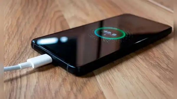 Misterio resuelto: ¿Es verdad que la primera carga de tu celular debe durar 8 o 10 horas?