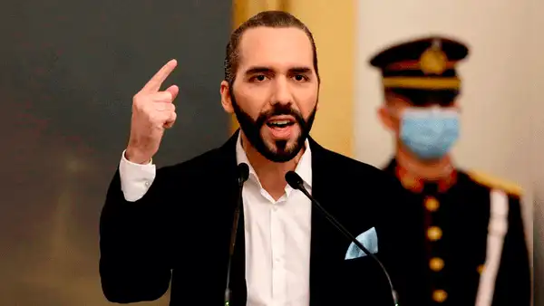 Bukele advierte a corruptos tras captura de diputado Alberto Romero: "Así terminarán los que roben"