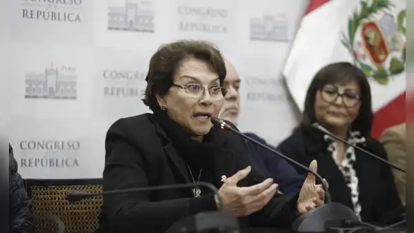 Congreso contrató a la nuera de Gladys Echaiz pese a estar prohibido