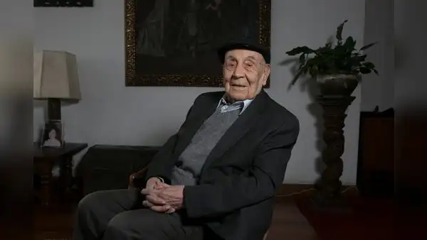 Uriel García: “La historia de la medicina de ninguna manera es un relato de grandes triunfos”