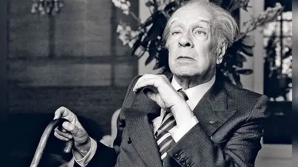 Jorge Luis Borges, hombre de las dos paradojas