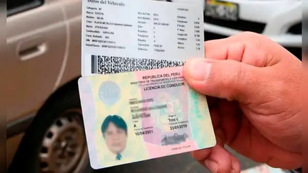 ¿Qué vehículos puedes manejar con la licencia de Conducir A4 y cómo se obtiene?