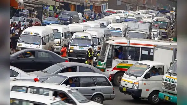 Lima tiene el peor tráfico de América Latina pese a baja tasa de venta de autos nuevos