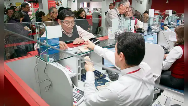 Ejecutivo plantea subir la edad de jubilación anticipada a los 55 años