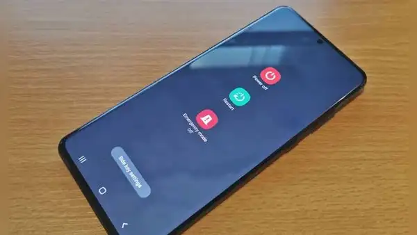 ¿Por qué es recomendable apagar o reiniciar tu teléfono y cada cuánto tiempo debes hacerlo?