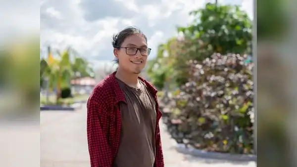 Loreto: joven de 20 años domina 6 idiomas y enseñará a personas con discapacidad visual