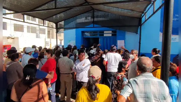 Chiclayo: pacientes viajan hasta 15 horas para sacar citas en hospital, pero se quedan sin atención