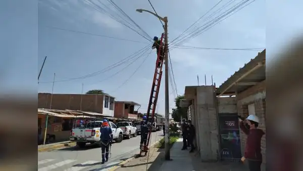 Tumbes: denuncian que joven sufrió graves quemaduras tras pisar cable de luz